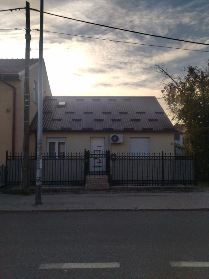 Apartment Sitar Загреб Екстериор снимка